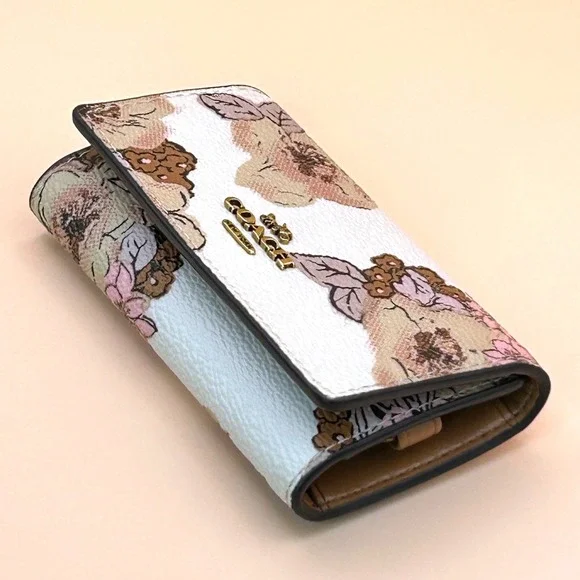 Coach Floral Print 6 Ring Key Case B4/Chalk Crossgrain Leather - Picture 5 of 14